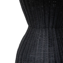 Cargar imagen en el visor de la galería, Mesa Comedor Chiara Ratan Natural Negro 90 x 90 x 75
