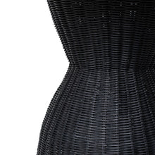 Cargar imagen en el visor de la galería, Mesa Comedor Chiara Ratan Negro 90 x 90 x 75
