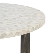 Cargar imagen en el visor de la galería, Mesa Auxiliar Merlina Beige Nácar 45 x 45 x 55
